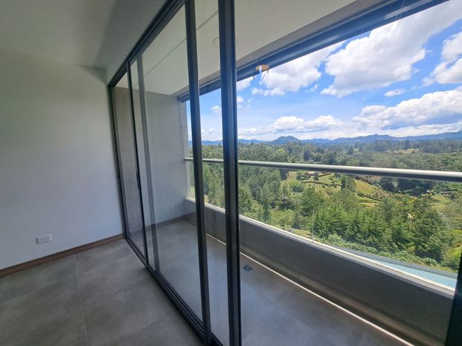 Apartamento de 2 alcobas en venta en Centro, Rionegro, 58 m² · foto 4 de 21