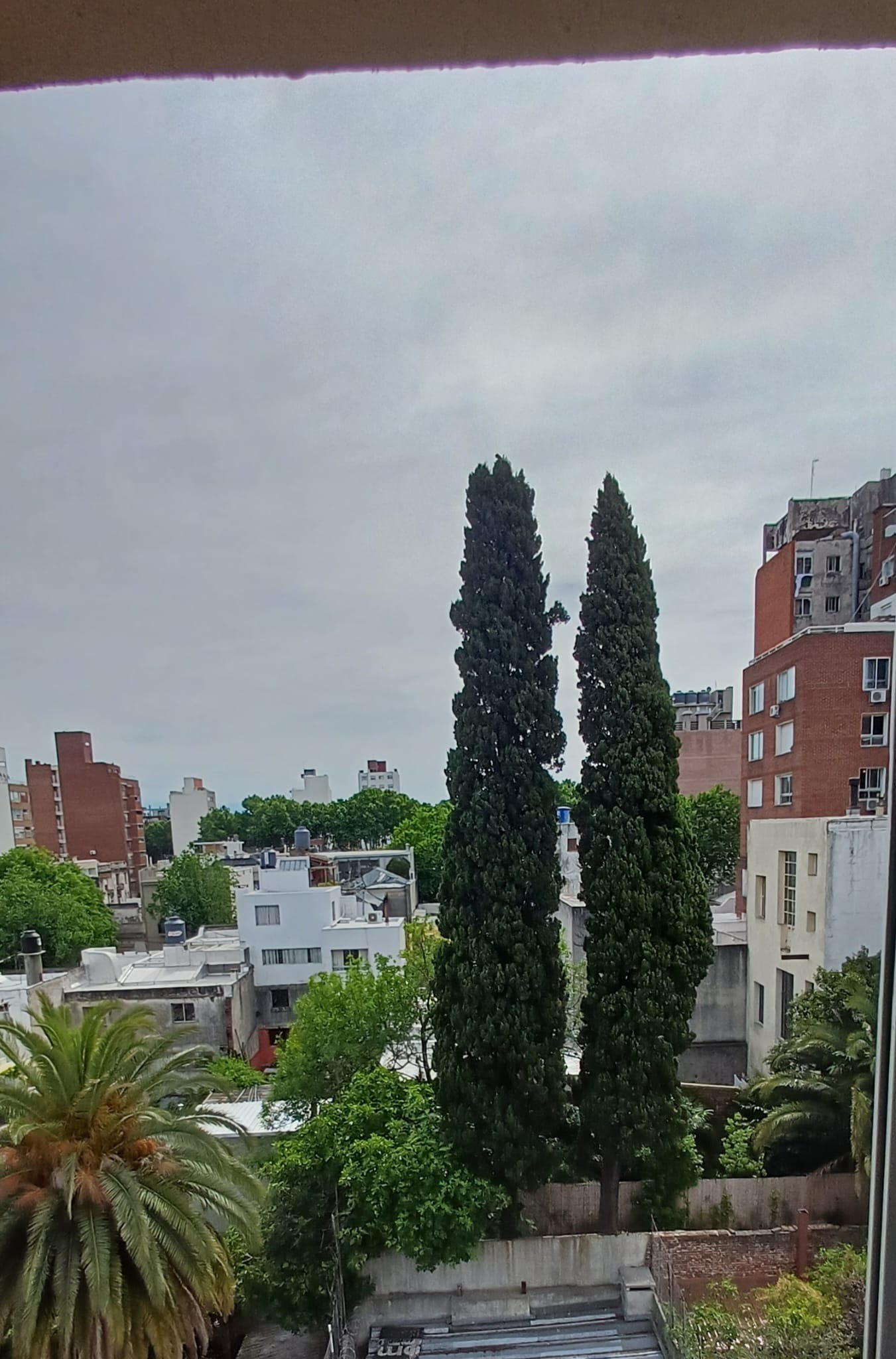 Excelente monoambiente,. Ubicación inmejorable. parque y lago  en frente