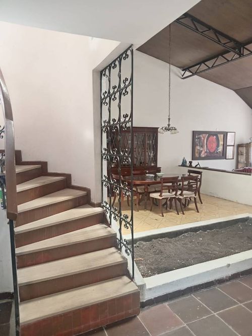Casa de 4 alcobas en venta en Niza Norte, Bogotá, 399 m² · foto 2 de 20
