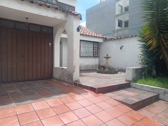 Casa de 4 alcobas en venta en Niza Norte, Bogotá, 399 m² · foto 18 de 20