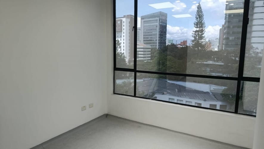 Local en arriendo en Milla De Oro, Medellín, 46 m² · foto 2 de 7