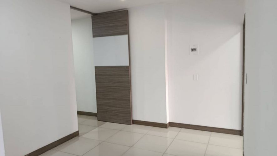 Local en arriendo en Milla De Oro, Medellín, 138 m² · foto 12 de 14