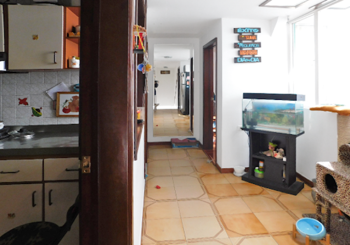 Casa de 6 alcobas en venta en 20 De Julio, Bogotá, 234 m² · foto 13 de 24