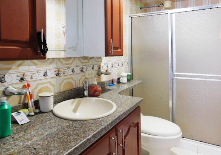 Casa de 6 alcobas en venta en 20 De Julio, Bogotá, 234 m² · foto 20 de 24