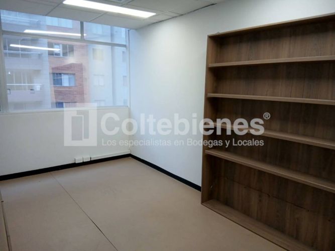 Oficina en venta en El Poblado, Medellín, 508 m² · foto 14 de 21