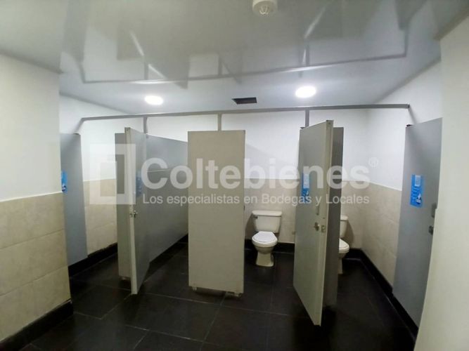 Oficina en venta en El Poblado, Medellín, 508 m² · foto 16 de 21