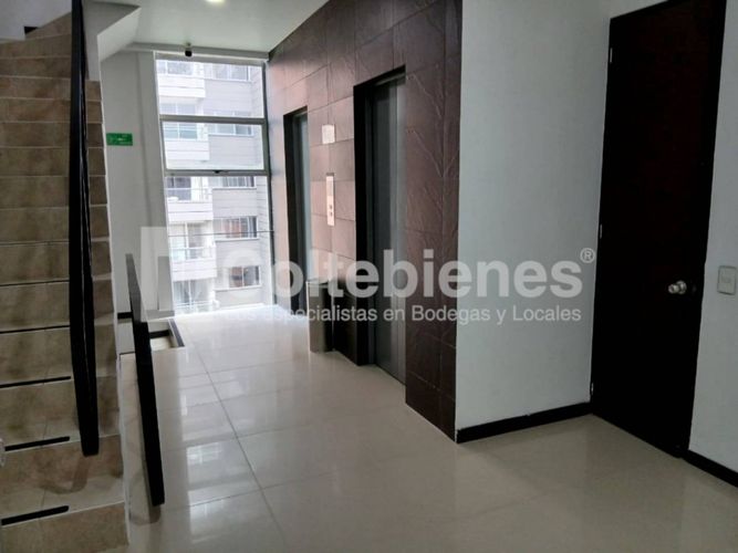 Oficina en venta en El Poblado, Medellín, 508 m² · foto 20 de 21