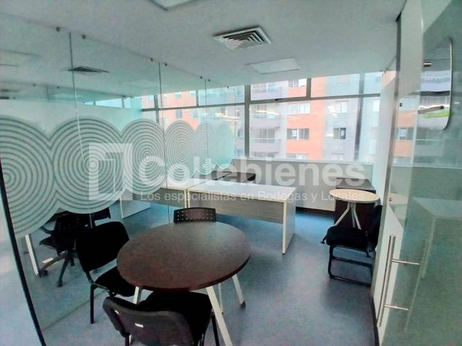 Oficina en arriendo en Ciudad Del Río, Medellín, 509 m² · foto 16 de 21