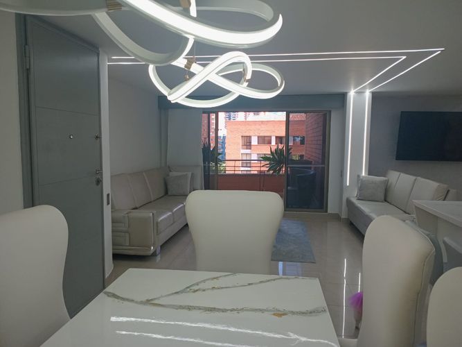 Apartamento de 3 alcobas en venta en El Poblado, Medellín, 157 m² · foto 6 de 20