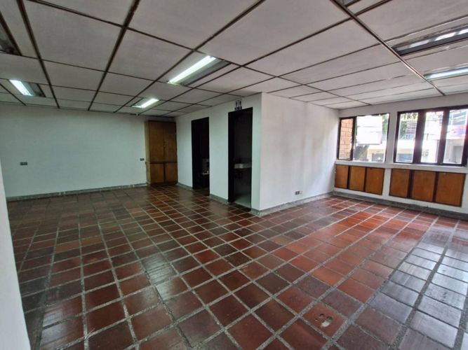 Edificio en venta en La Candelaria, Barranquilla, 792 m² · foto 4 de 24