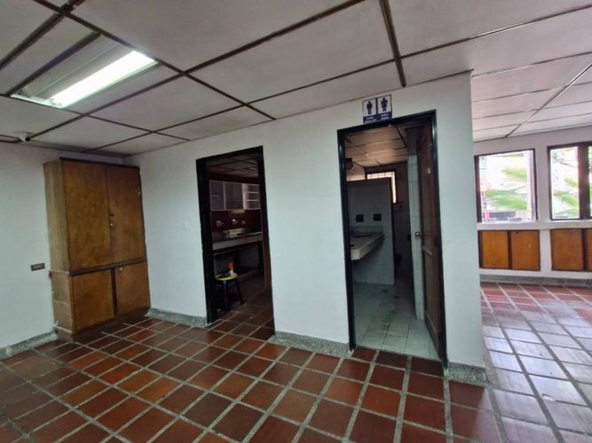 Edificio en venta en La Candelaria, Barranquilla, 792 m² · foto 6 de 24