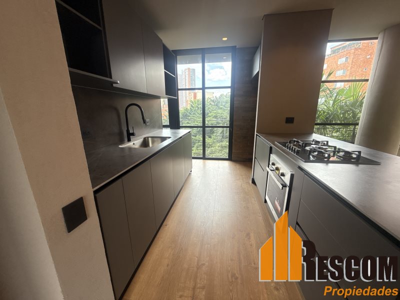 CR 40 B 15 223 INT 801 - Photo 3