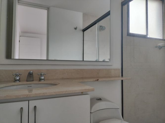 Apartamento de 2 alcobas en venta en Los Parra, Medellín, 190 m² · foto 18 de 19