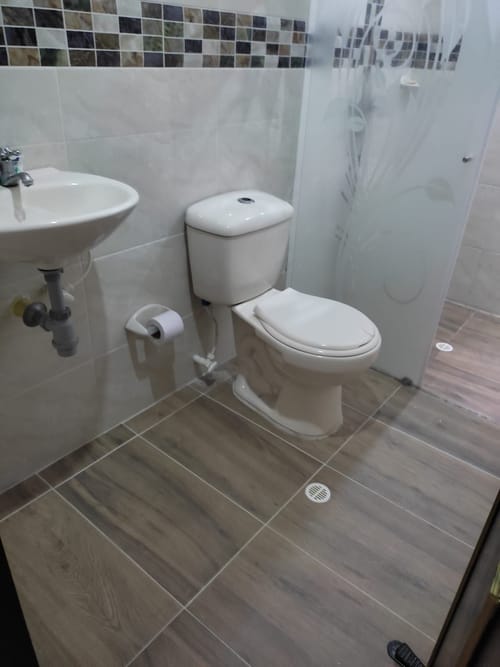 Apartamento de 2 alcobas en venta en Cabañas, Bello, 84 m² · foto 3 de 17