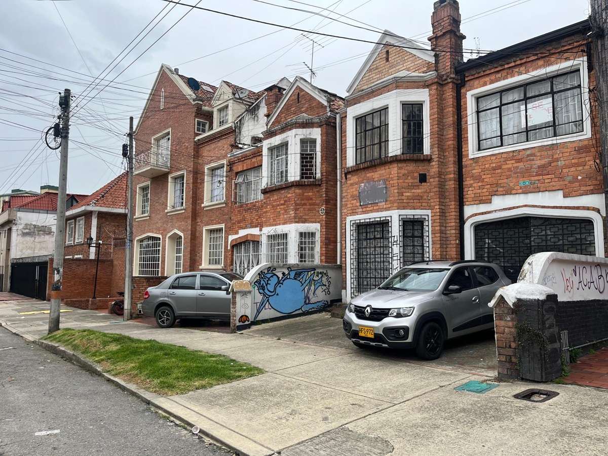 Casa en venta en Teusaquillo, Bogotá · foto 3 de 24