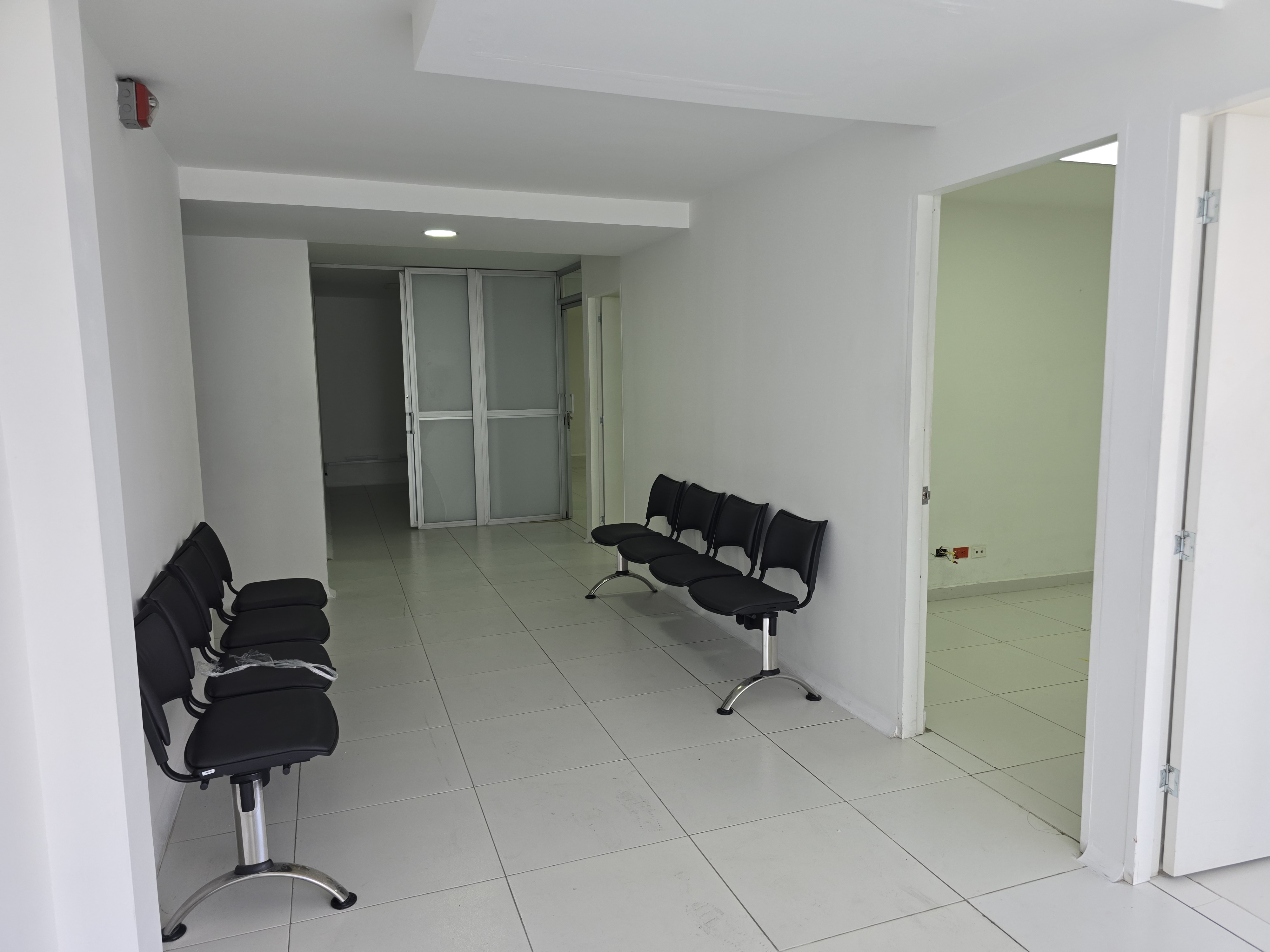 Building in Laureles (1605 m²) for Sale - 3