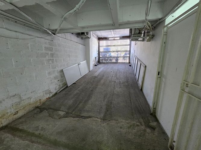 Edificio en venta en Laureles, Medellín, 1605 m² · foto 23 de 24