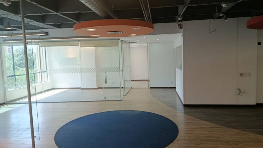 Local en arriendo en Milla De Oro, Medellín, 203 m² · foto 3 de 20