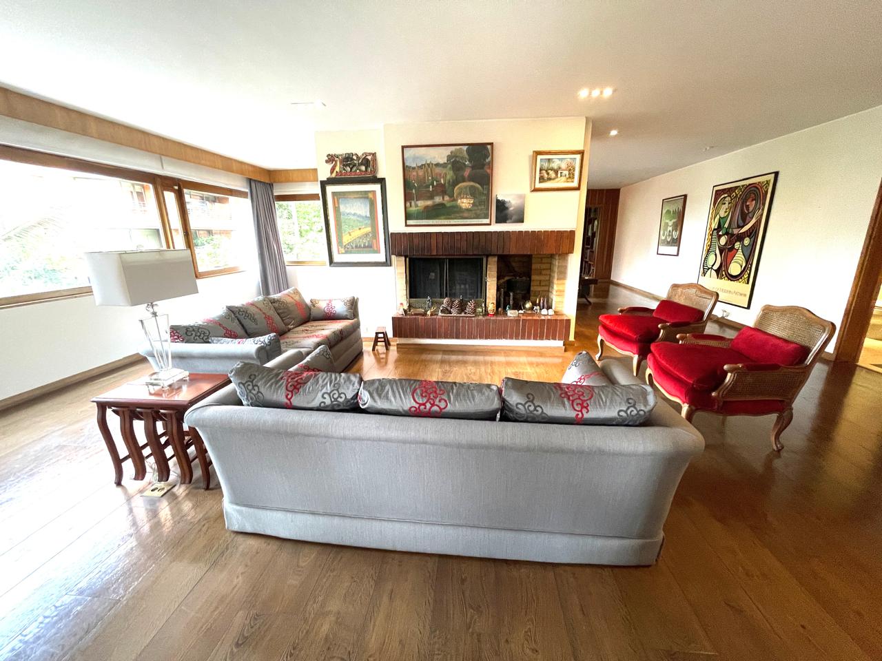 Apartamento en venta en Los Rosales, Bogotá · foto 6 de 16