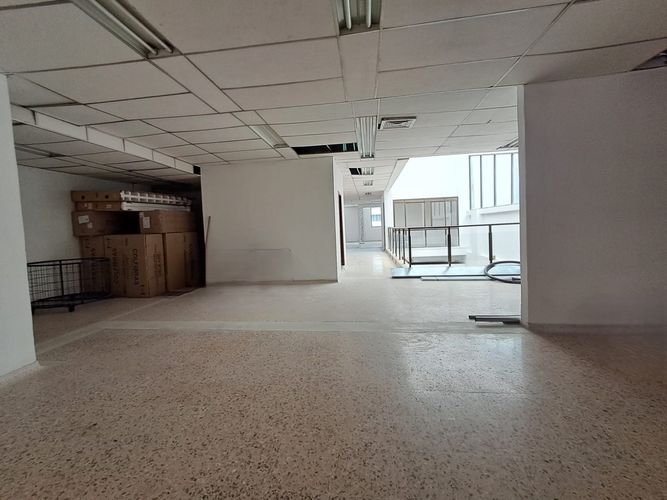 Local en arriendo en Sector Plaza De Bolivar, Pereira, 250 m² · foto 4 de 10