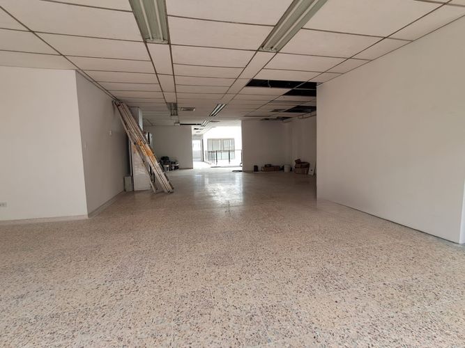 Local en arriendo en Sector Plaza De Bolivar, Pereira, 250 m² · foto 6 de 10
