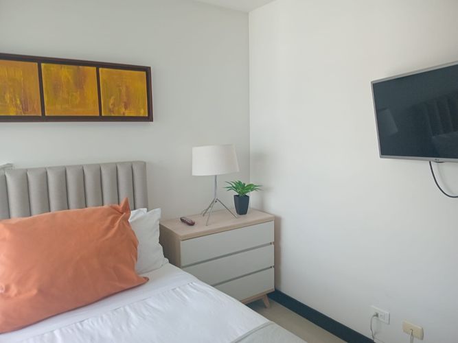 Apartamento de 2 alcobas en arriendo en El Poblado, Medellín, 78 m² · foto 13 de 16