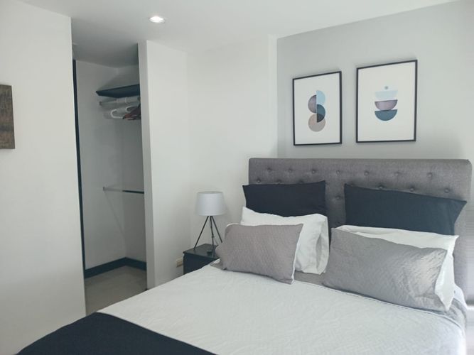 Apartamento de 2 alcobas en arriendo en El Poblado, Medellín, 78 m² · foto 9 de 16