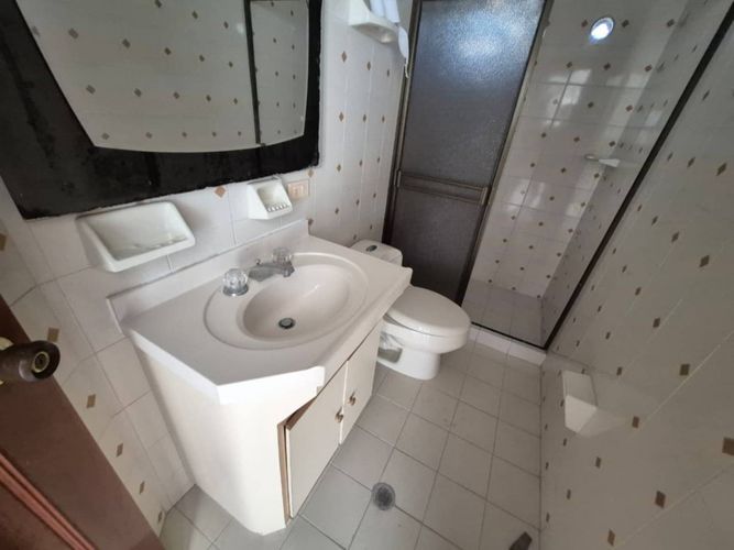 Apartamento de 3 alcobas en venta en Nuevo Sotomayor, Bucaramanga, 140 m² · foto 5 de 8