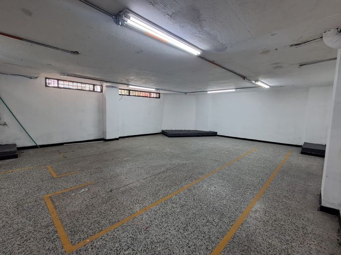 Local en arriendo en Sector Plaza De Bolivar, Pereira, 400 m² · foto 6 de 10