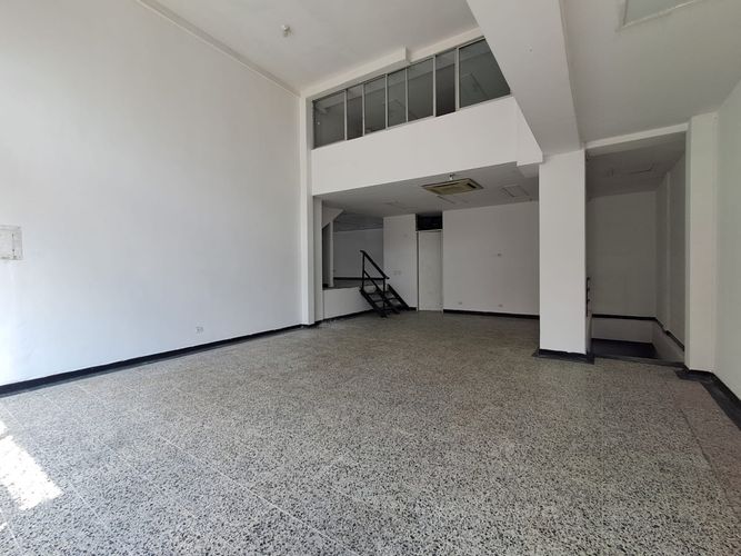 Local en arriendo en Sector Plaza De Bolivar, Pereira, 400 m² · foto 8 de 10