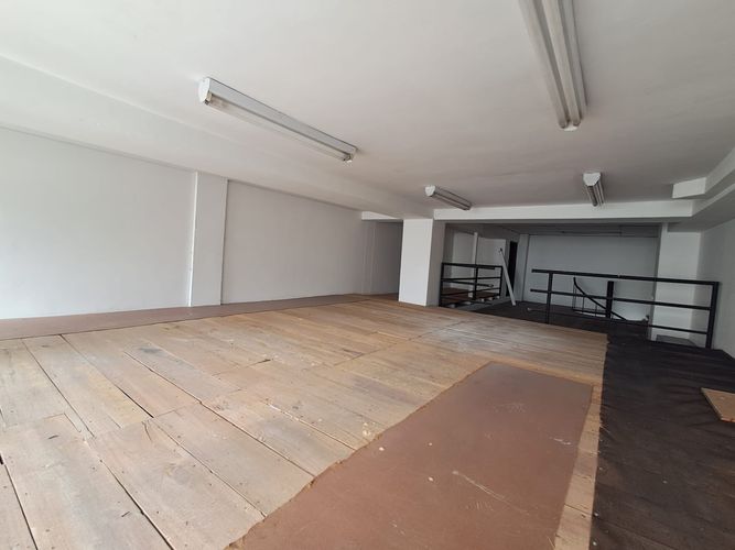 Local en arriendo en Sector Plaza De Bolivar, Pereira, 160 m² · foto 2 de 9