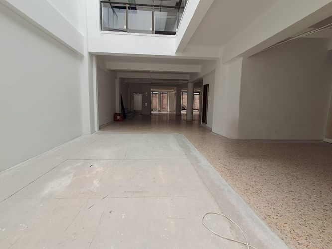 Edificio en arriendo en Sector Plaza De Bolivar, Pereira, 550 m² · foto 3 de 8