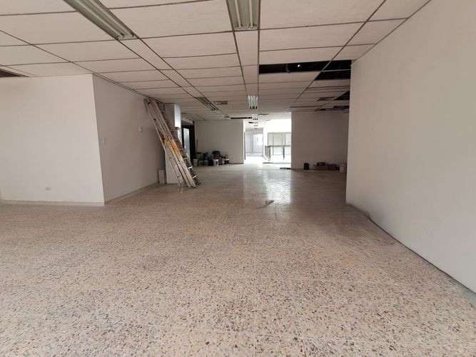 Edificio en arriendo en Sector Plaza De Bolivar, Pereira, 550 m² · foto 5 de 8