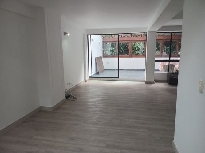 Apartamento de 2 alcobas en arriendo en El Diamante No. 2, Medellín, 130 m² · foto 2 de 14