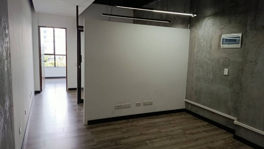 Local en arriendo en Milla De Oro, Medellín, 46 m² · foto 2 de 7