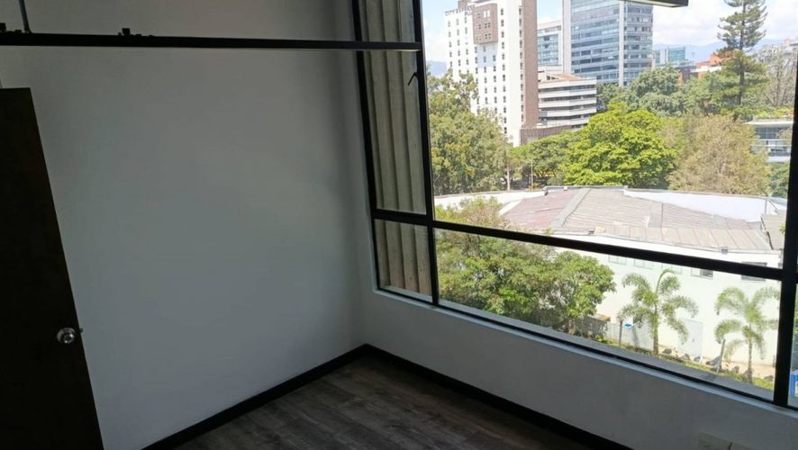 Local en arriendo en Milla De Oro, Medellín, 46 m² · foto 4 de 7