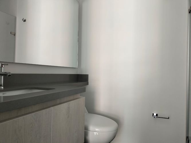 Apartamento de 2 alcobas en venta en El Poblado, Medellín, 108 m² · foto 16 de 17