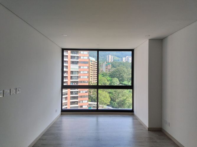 Apartamento de 2 alcobas en venta en El Poblado, Medellín, 108 m² · foto 7 de 17