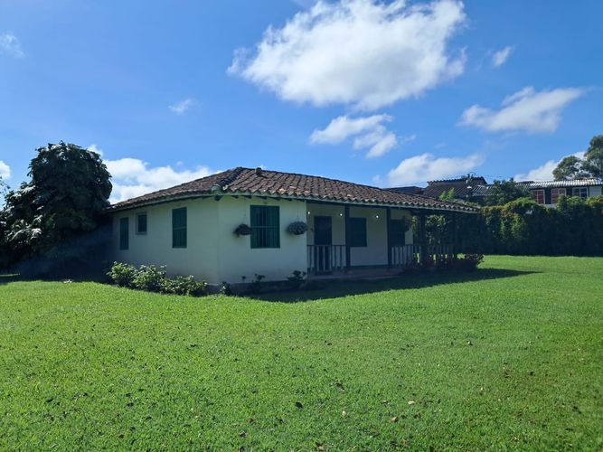Finca en arriendo en El Porvenir, Rionegro, 125 m² · foto 2 de 19