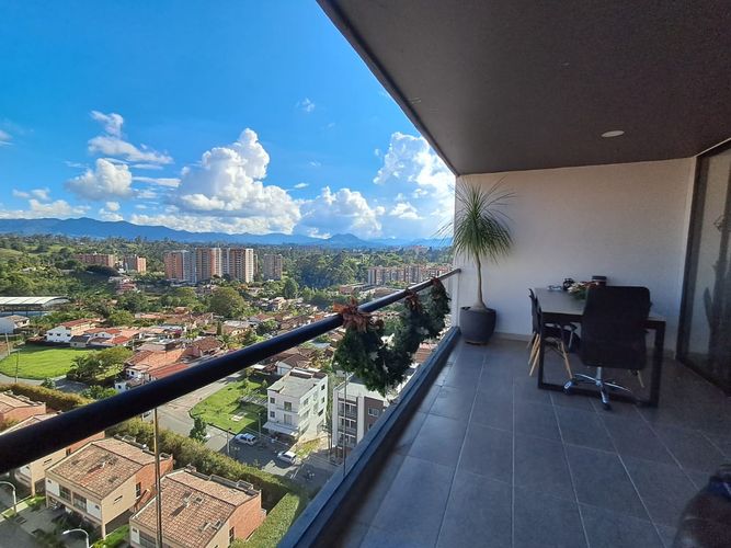 Apartamento de 3 alcobas en arriendo en Los Colegios, Rionegro, 95 m² · foto 2 de 12