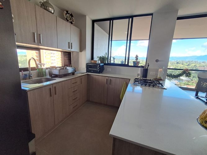 Apartamento de 3 alcobas en arriendo en Los Colegios, Rionegro, 95 m² · foto 7 de 12
