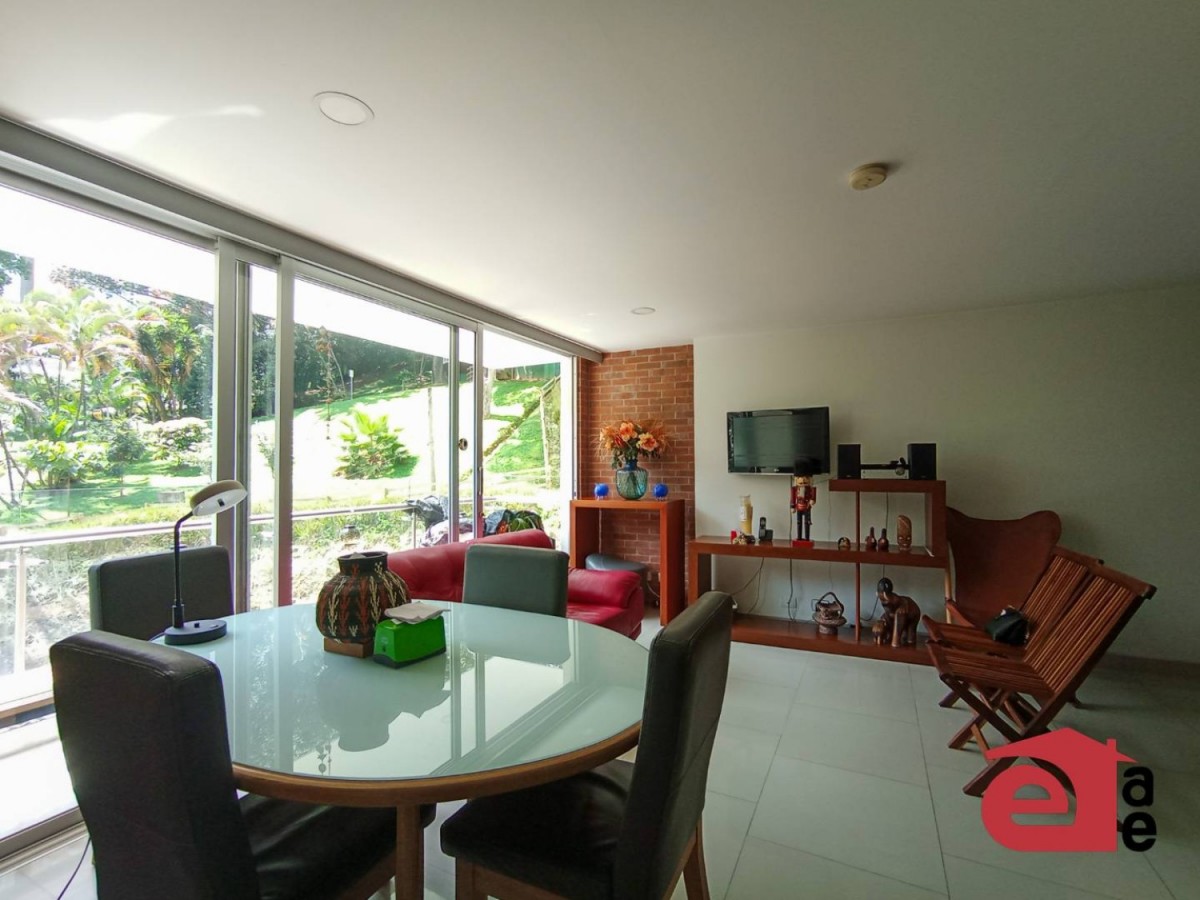 Apartamento en venta en Loma Del Barro, Envigado · foto 2 de 16