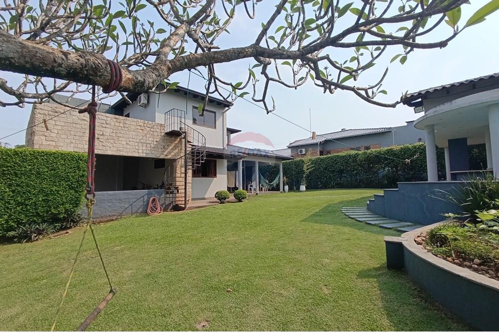 VENDO CASA EN EL EXCLUSIVO PARANÁ COUNTRY CLUB — foto 2