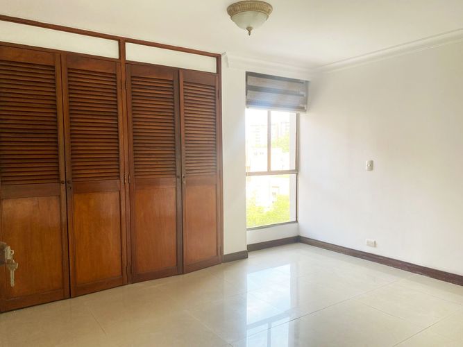 Apartamento de 3 alcobas en arriendo en Patio Bonito, Medellín, 86 m² · foto 9 de 18