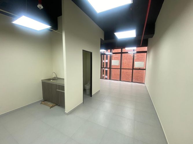 Oficina en arriendo en El Poblado, Medellín, 36 m² · foto 3 de 13