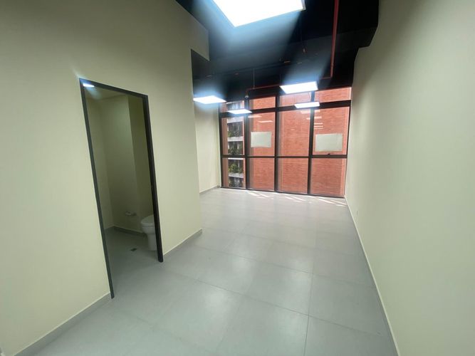 Oficina en arriendo en El Poblado, Medellín, 36 m² · foto 5 de 13