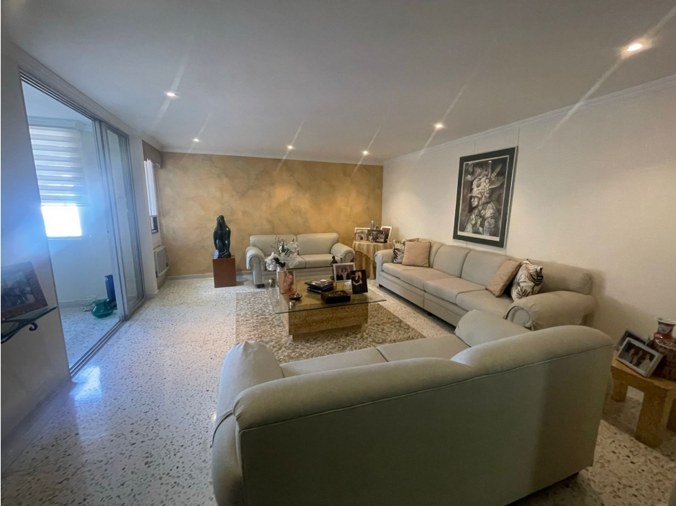 Apartamento en venta en Altos Del Prado, Barranquilla · foto 2 de 17