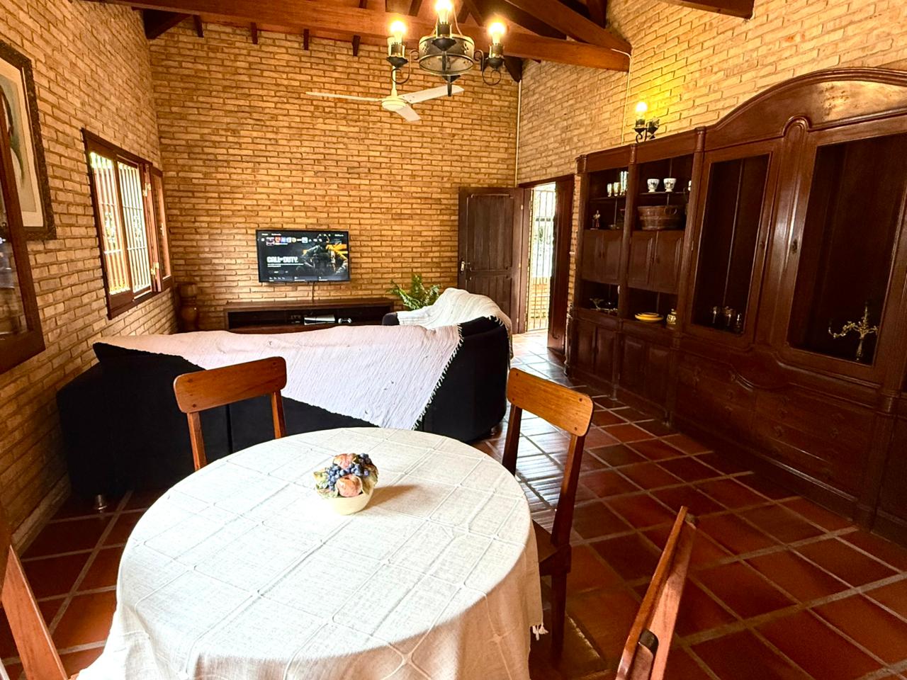 Alquilo vivienda de 2 plantas en el centro histórico de San Bernardino — foto 2