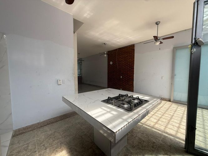 Casa de 3 alcobas en venta en Miraflores, Girardot, 192 m² · foto 5 de 23