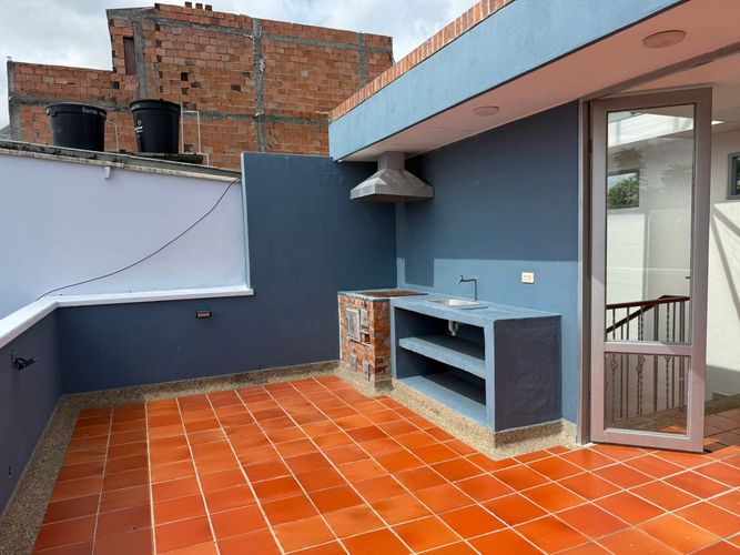 Casa de 3 alcobas en venta en Miraflores, Girardot, 192 m² · foto 19 de 23